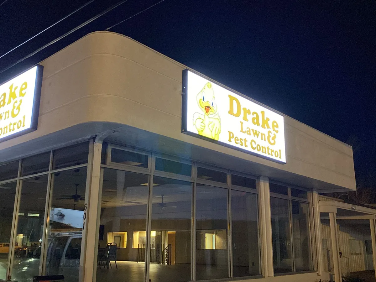 Drake Pest Control — Casselberry — sign built and installed by Signs VW Orlando